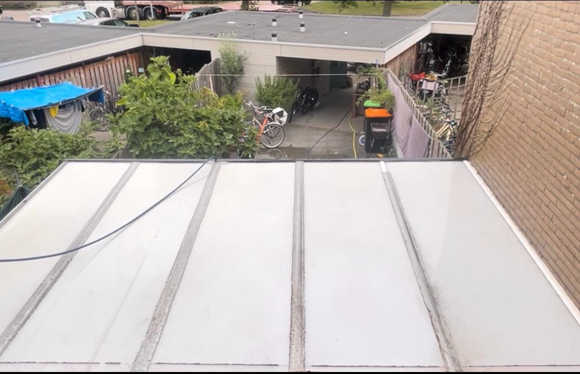 Terras, oprit of gevel vies? Wij maken het weer als nieuw!