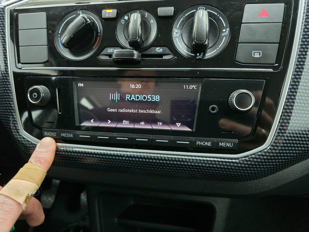 Volkswagen UP! occasion 1.0 bmt up! beats met bluetooth audio! | tweedehand