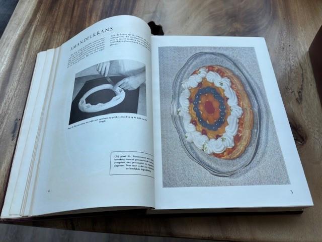 Unieke set Auguste Escoffier Handboeken voor de keuken