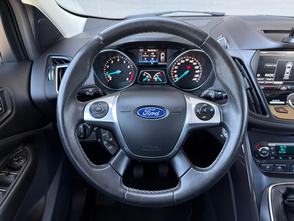 Ford Kuga 1.5 titanium styling pack