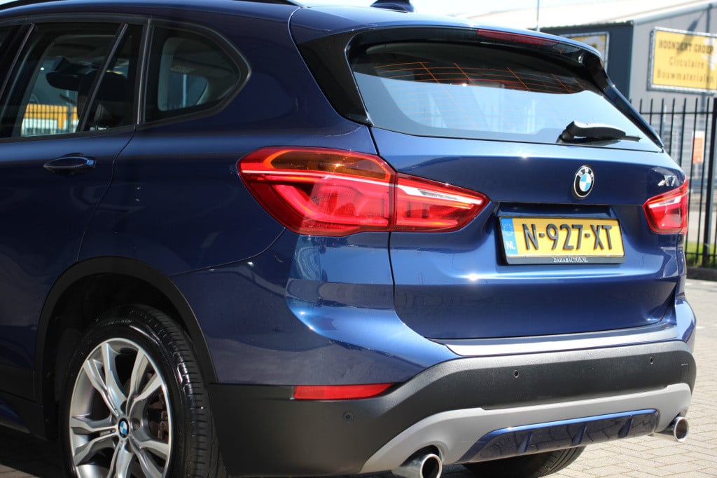 BMW X1 xdrive25i centennial high executive | leder | navi | cruise