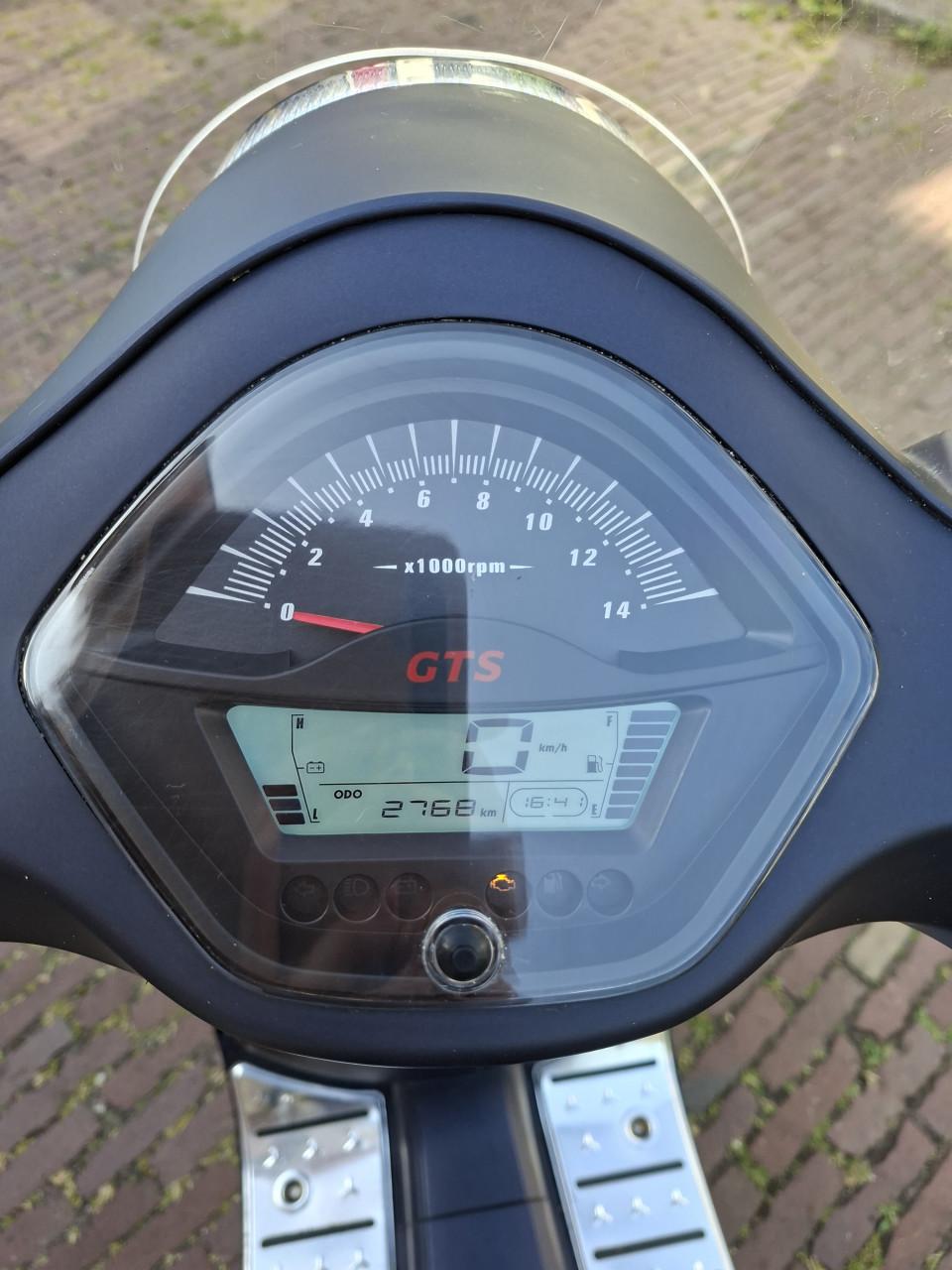 Ideale stadsscooter GTS Toscane Exclusieve (1e eigenaar)