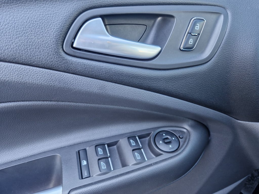 Ford Kuga 1.5 ecoboost 150pk 2wd titanium | trekhaak