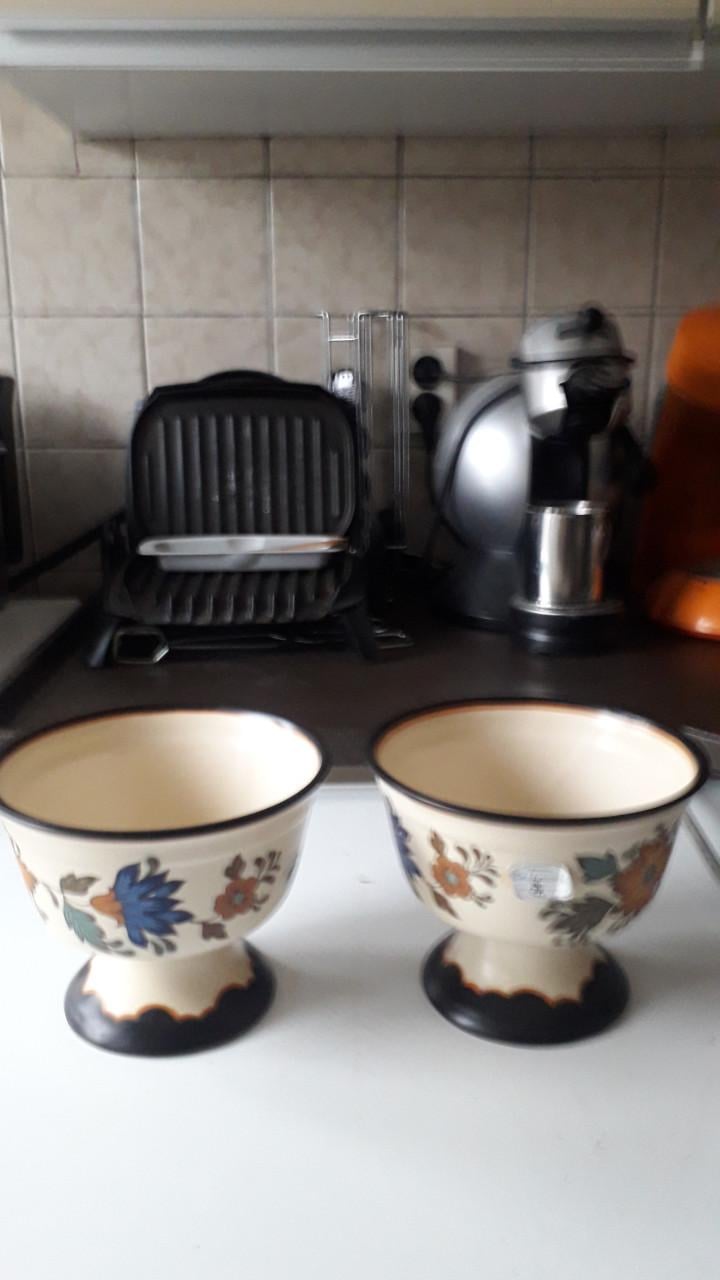 Vazen en meer van Flora plateel