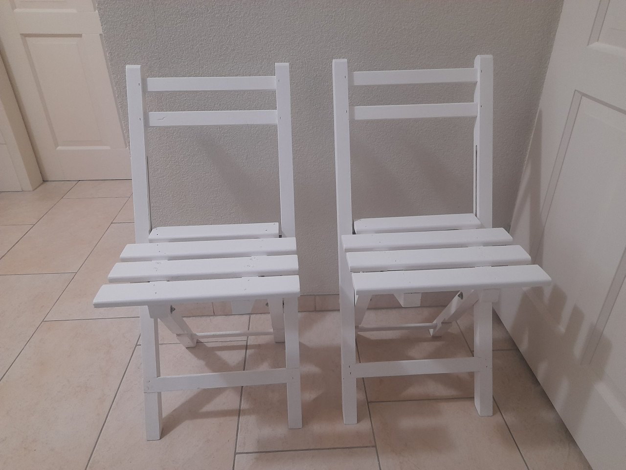 2 leuke klap stoeltjes ( in goede staat )