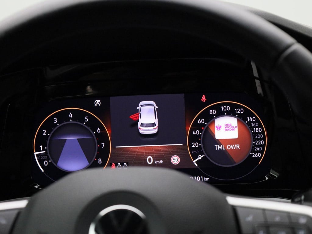Volkswagen Golf 1.5 tsi | virtual cockpit | navigatie | dab | stoel/stuur v