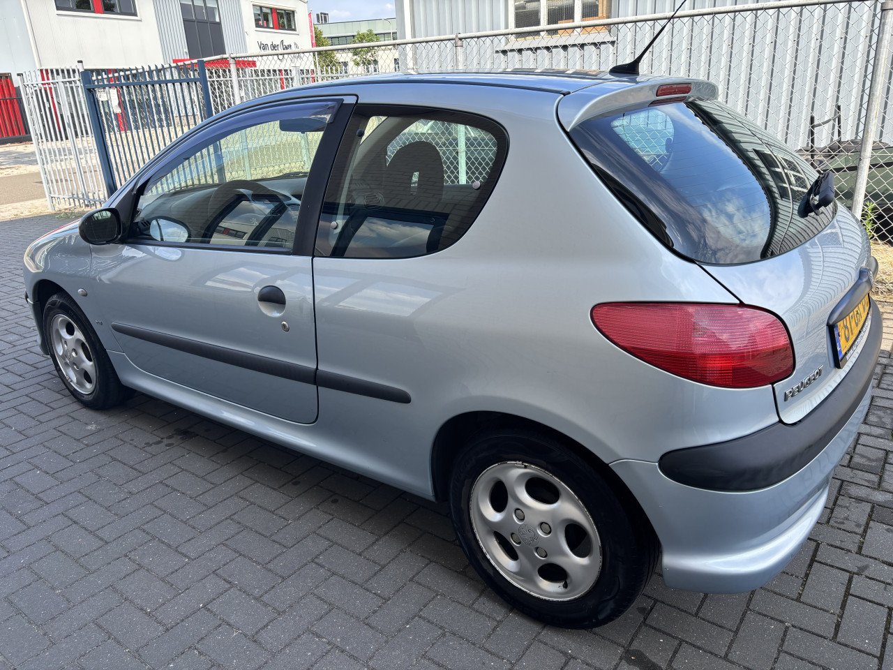 Peugeot 206 te koop voor €950