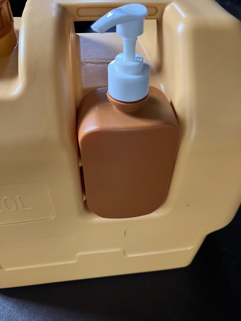 Jerrycan met zeeppompje