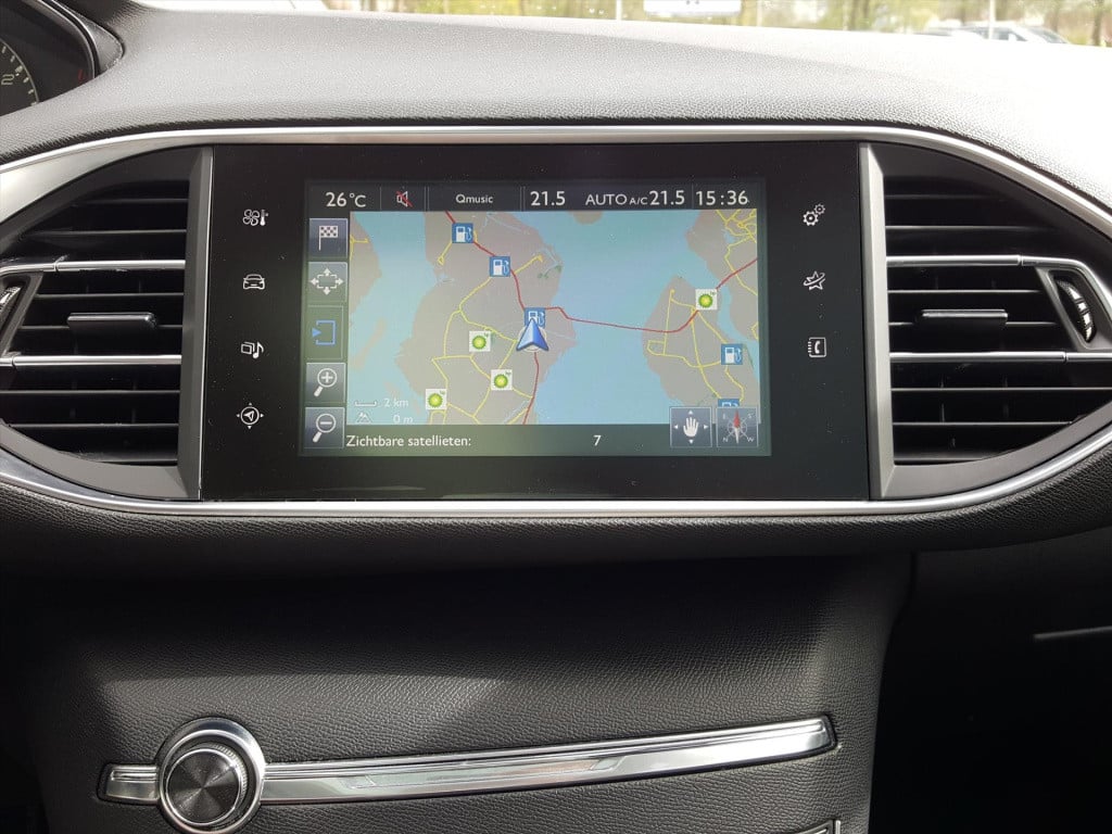 Peugeot 308 sw 1.2 pt-130pk s&s blue l. executive | navigatie | cruise & cl
