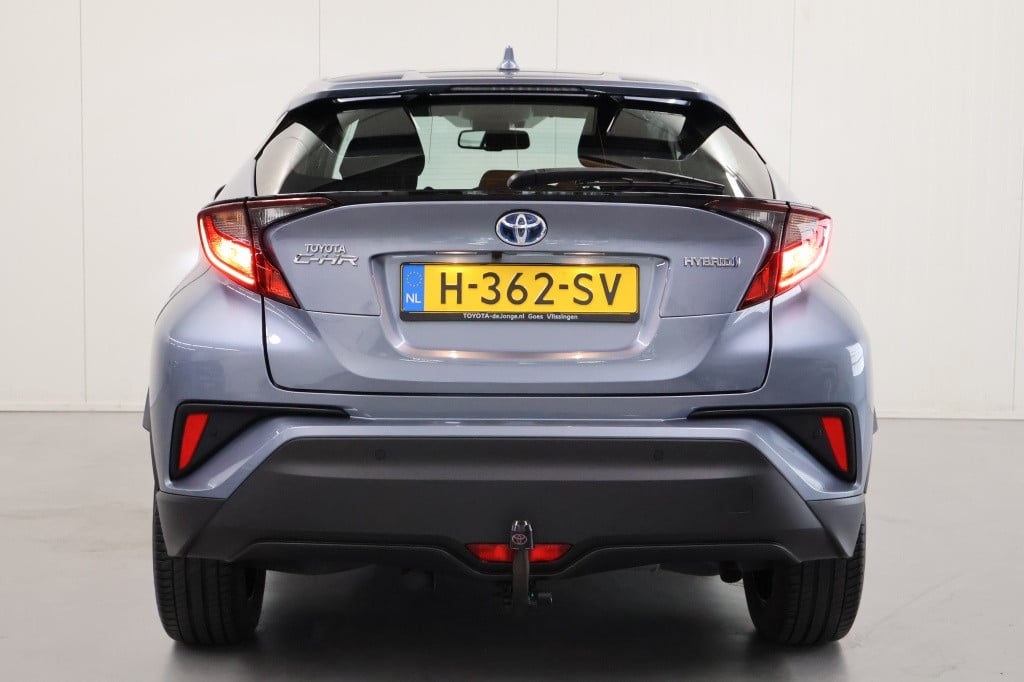 Toyota C-hr 1.8 hybrid dynamic | trekhaak