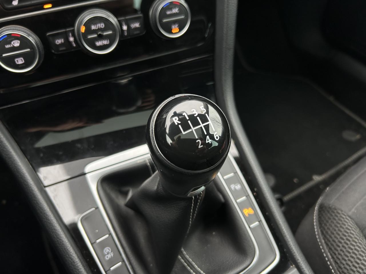 Volkswagen Golf 1.2 TSI CUP Edition 40|PANO|CRUISE CONTR|APK