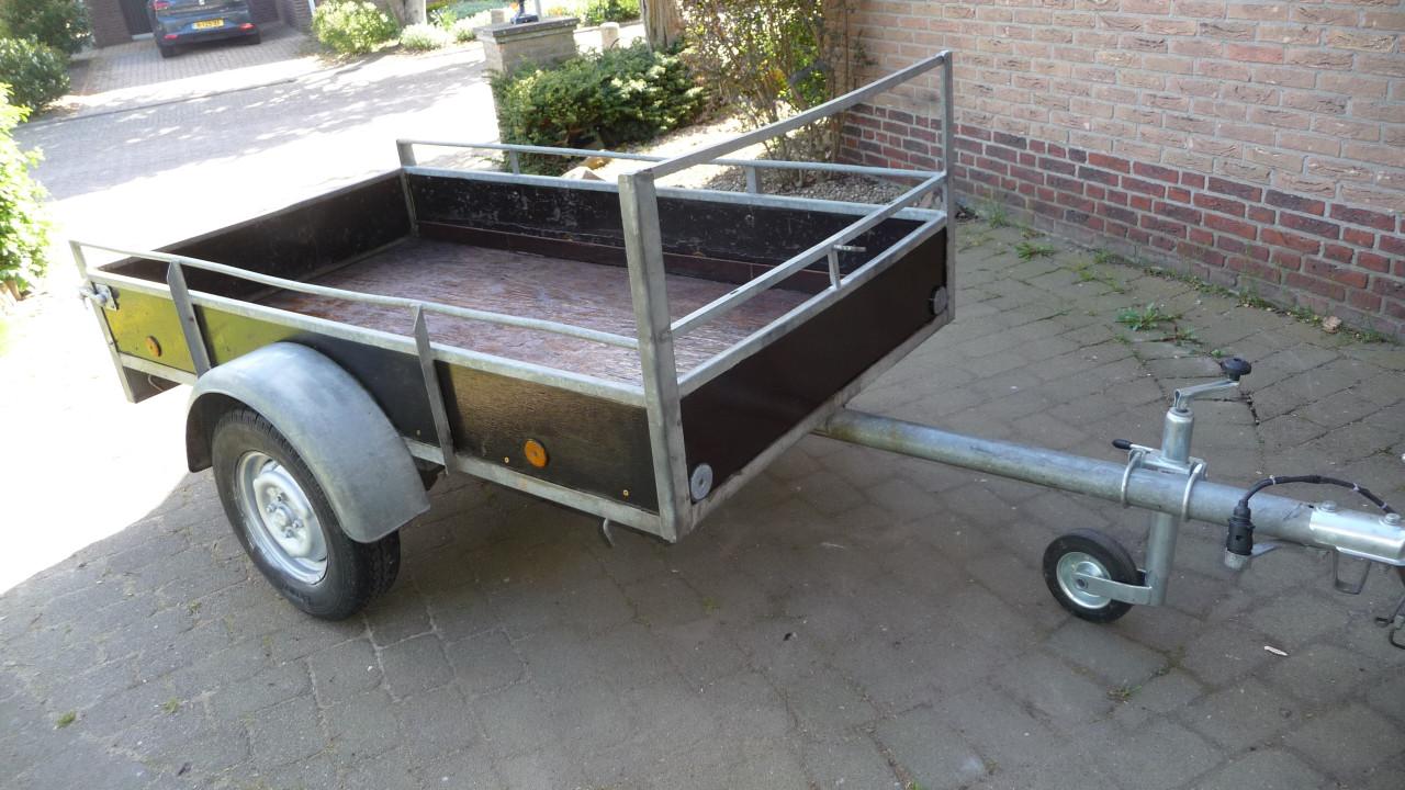 TE KOOP ONGEREMDE ENKELASSER