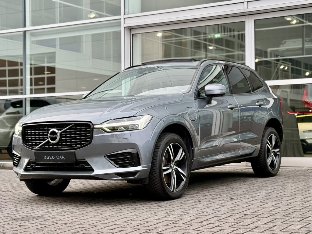 Volvo XC60 t8 390pk recharge r-design| panodak| luchtvering| trekhaak| came