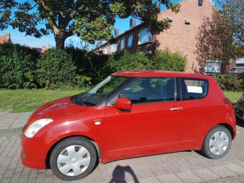 Suzuki Swift 1.5 exclusive met nog een jaar APK tot 22-09-2027 !!