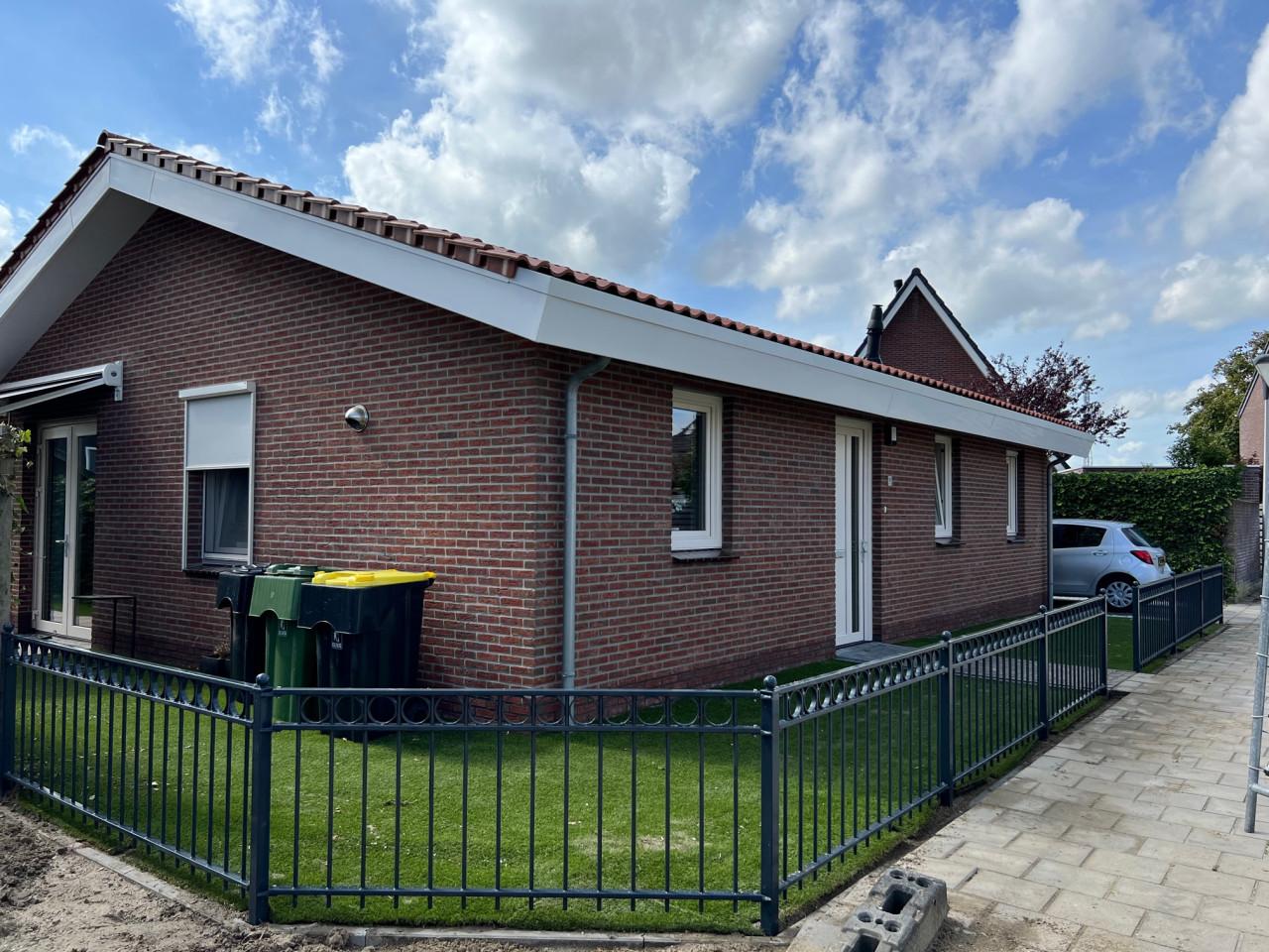 Hekwerken , elke kleur en maat en model is mogelijk.