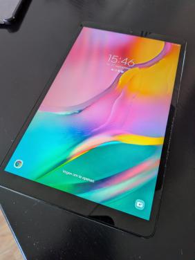 Samsung Galaxy Tab A (SM-T510) incl. doos en cover