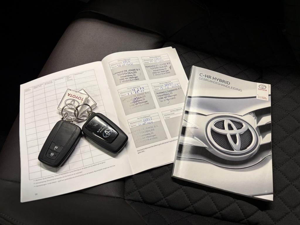 Toyota C-hr 1.8 hybrid executive| camera| jbl| adap.cruise| stoel+ stuur.ve
