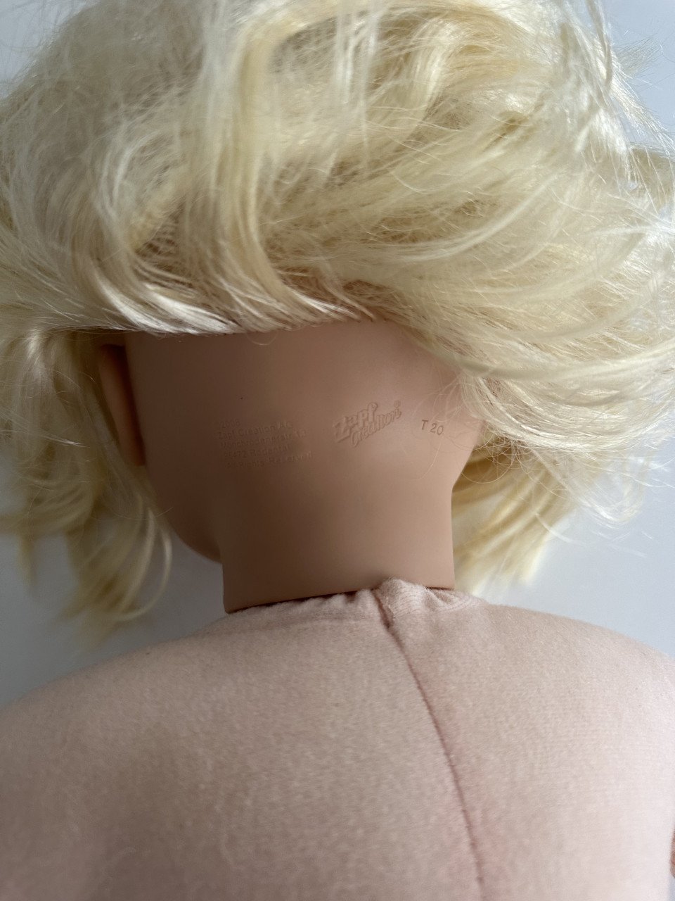 Pop Sally blond