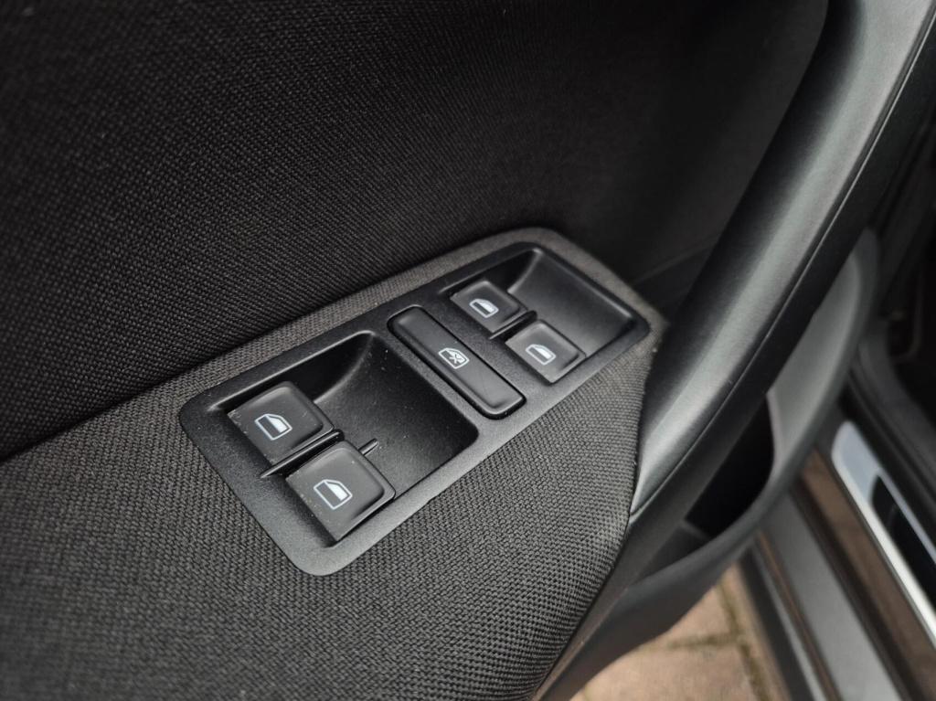 Volkswagen Polo 1.0 bluemotion allstar / 5-deurs / cruisecontrol / stoelver