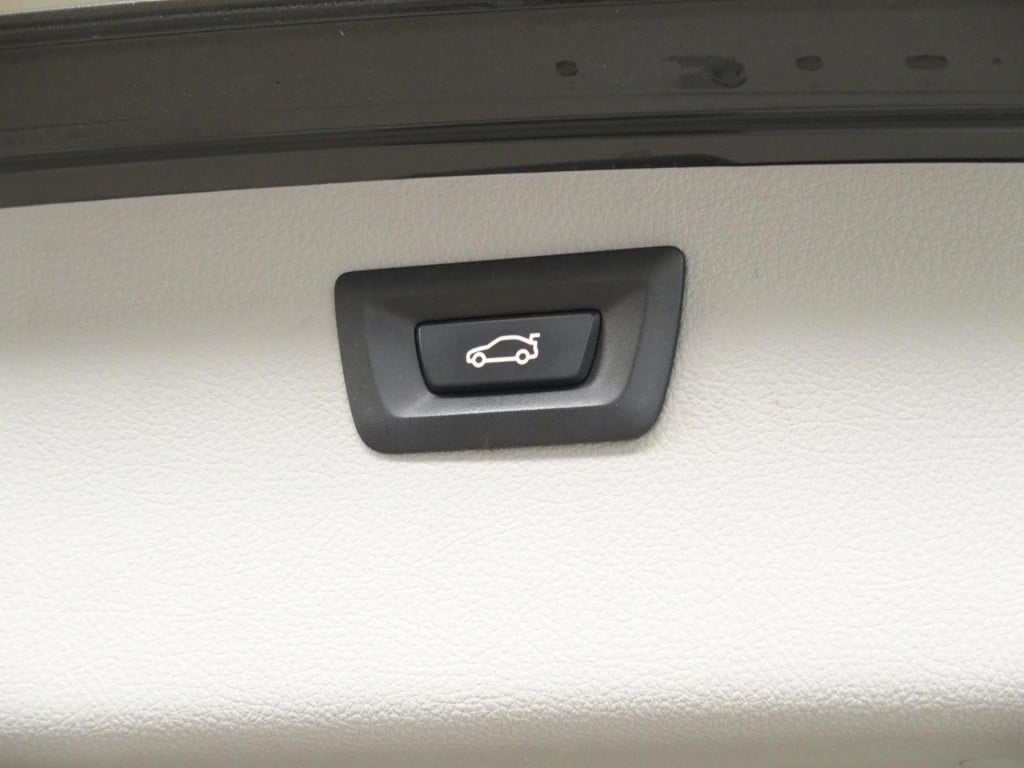 BMW 3-serie touring 320i high executive nl auto, leder, trekhaak