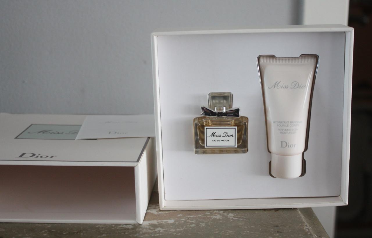 Nieuwe miss dior mini set parfum en bodylotion  van 20 ml