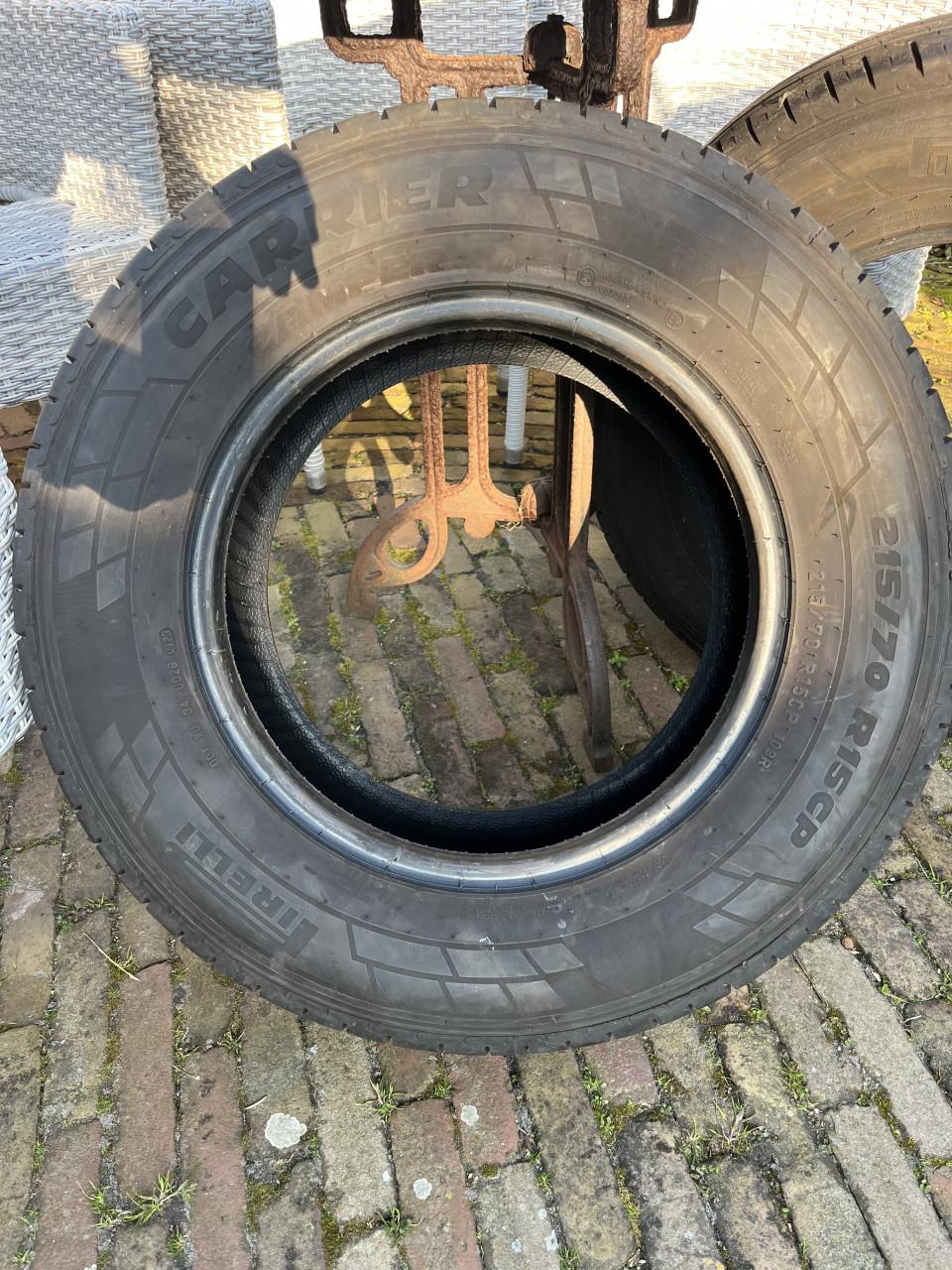 2 x Camperband ( zonder velg!!!) 215/70  R15CP