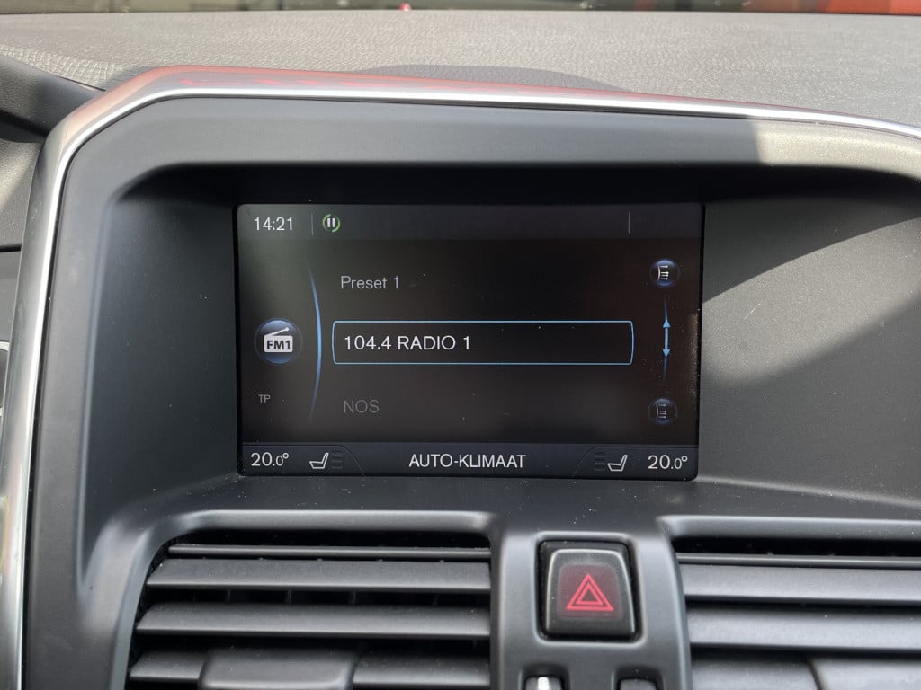 Volvo XC60 2.0 t5 summum plus line automaat | leer | pano | xenon | 18'' lm