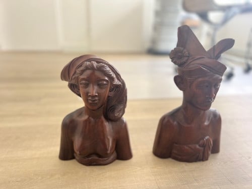 Massief houten Javaanse man en vrouw