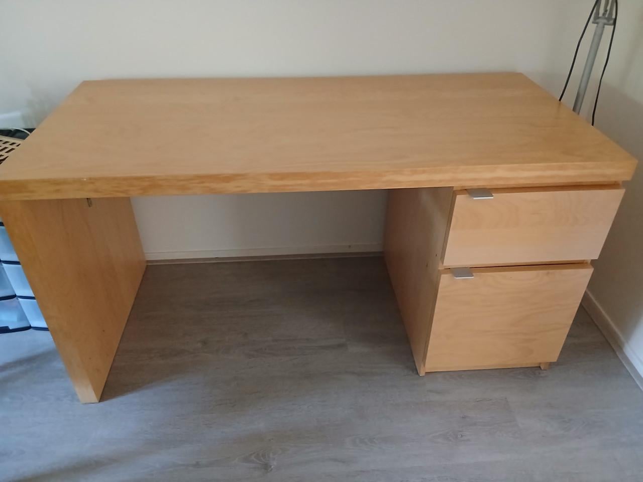Ikea bureau