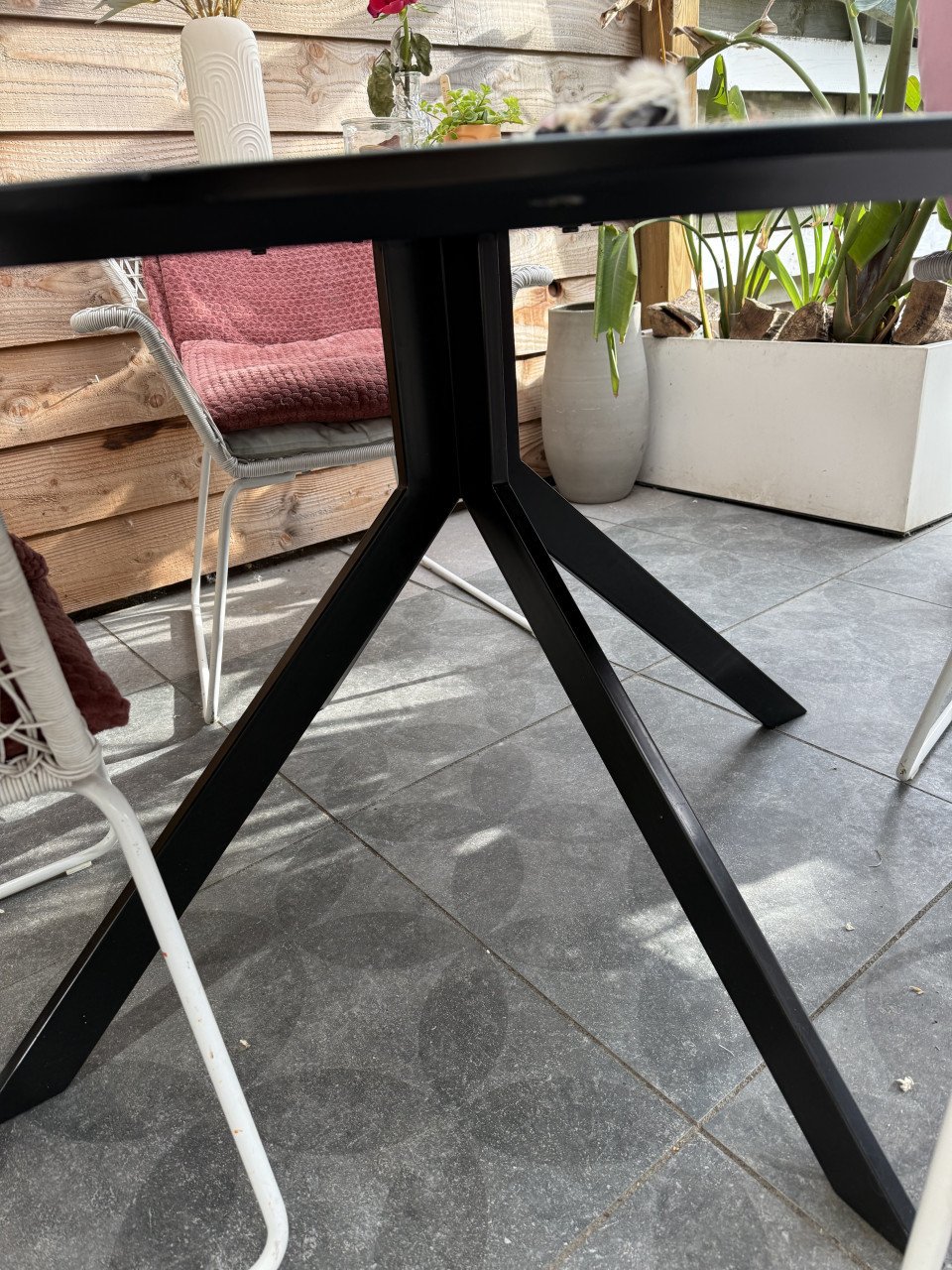 Te koop ronde eettafel