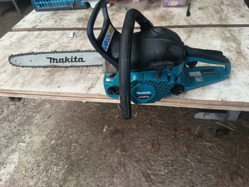 Kettingzaag Makita, benzine