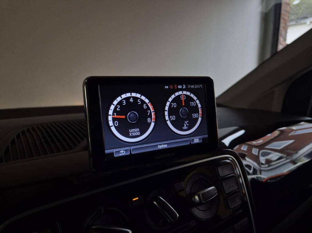 Volkswagen UP! 1.0 high up! / leren bekleding / cruisecontrol