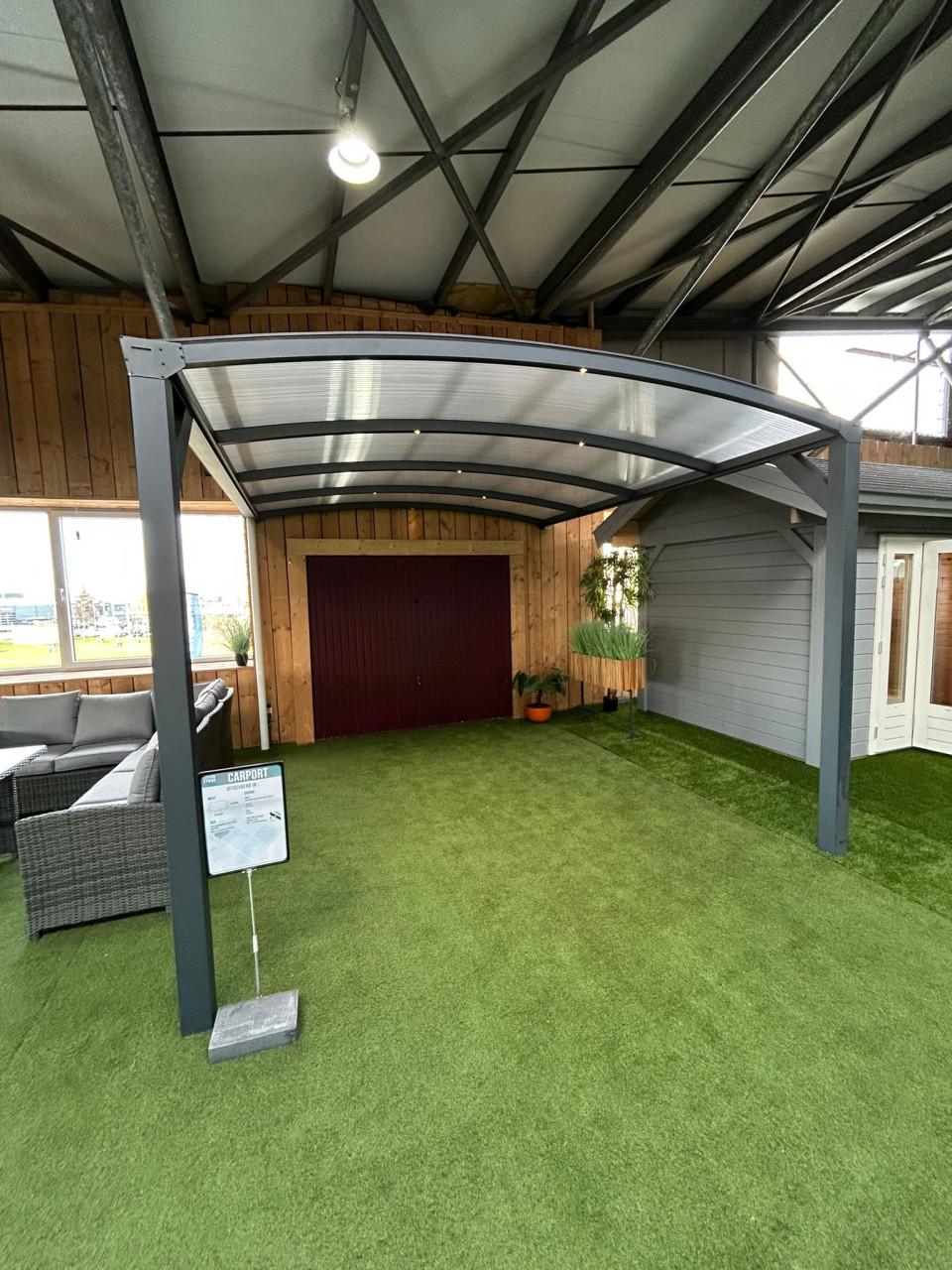 Showmodel gebogen carport
