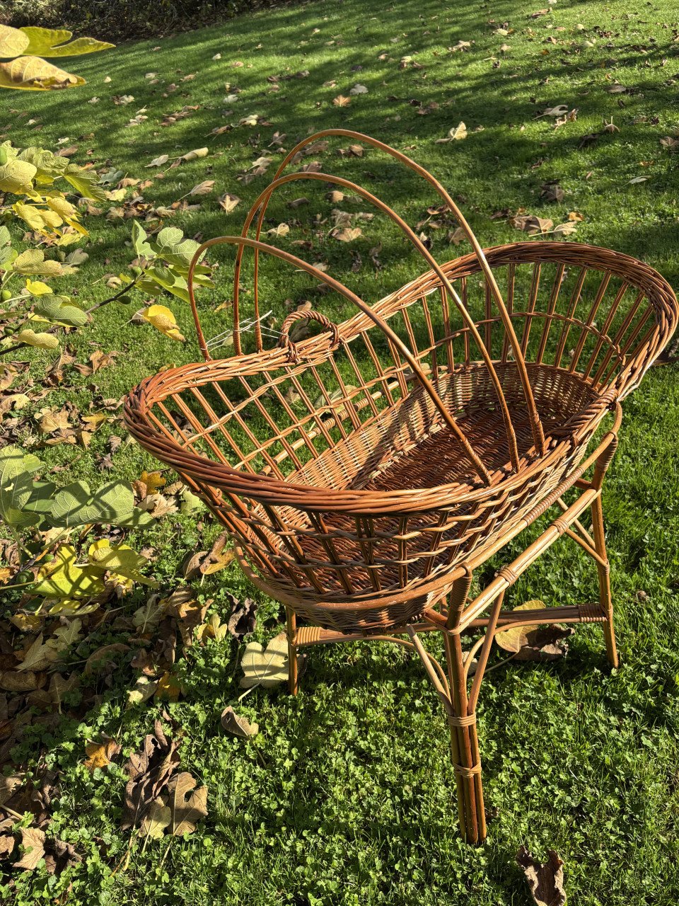 Wieg met los onderstel in rotan + gratis badje (Ikea - wit)