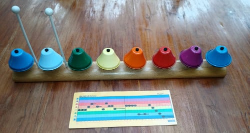 Kleurig houten kinderspeelgoed - klokkenspel