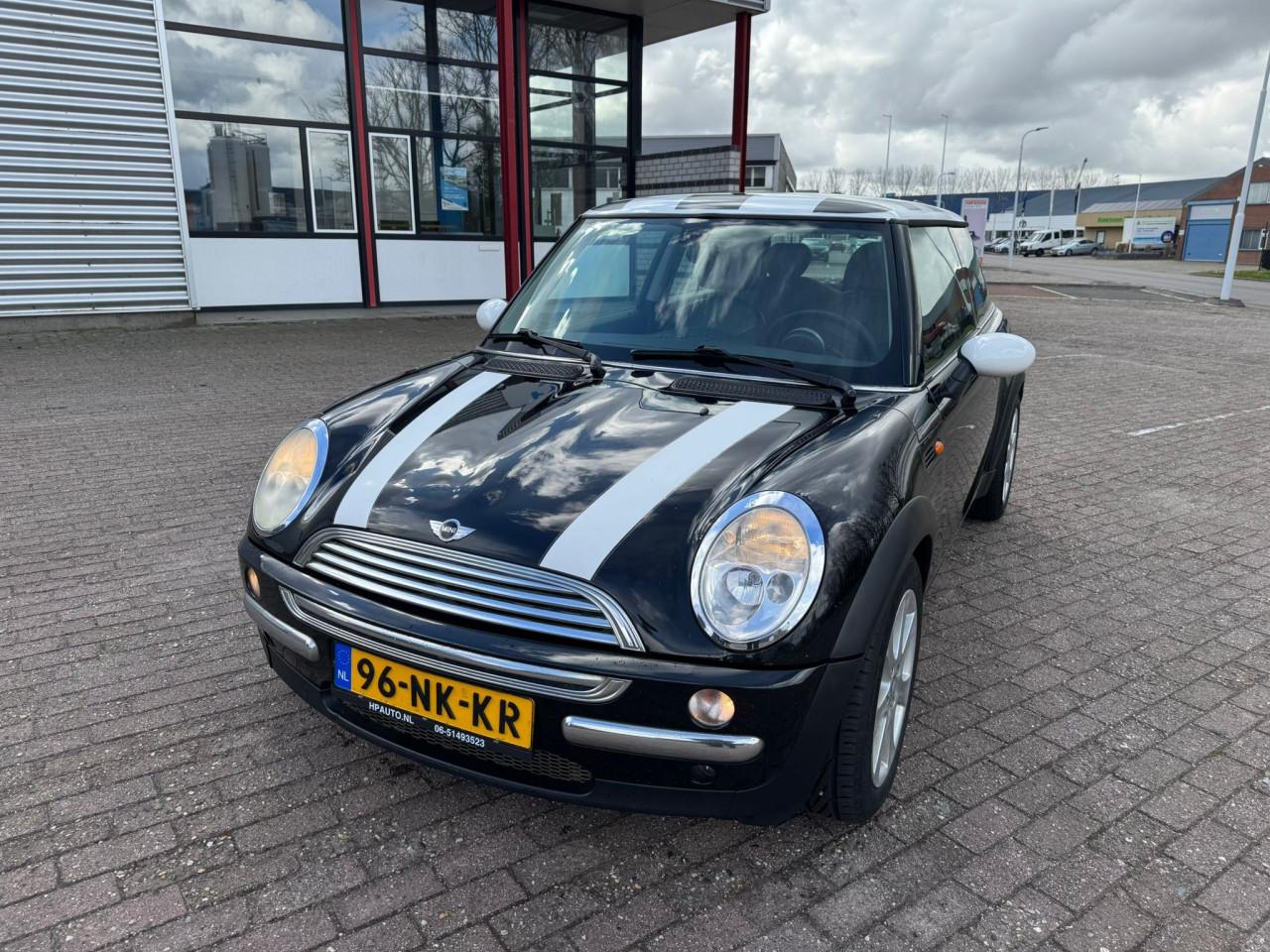 Mini cooper  bj 2004  1500 euro