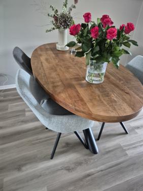 Te koop eetkamertafel