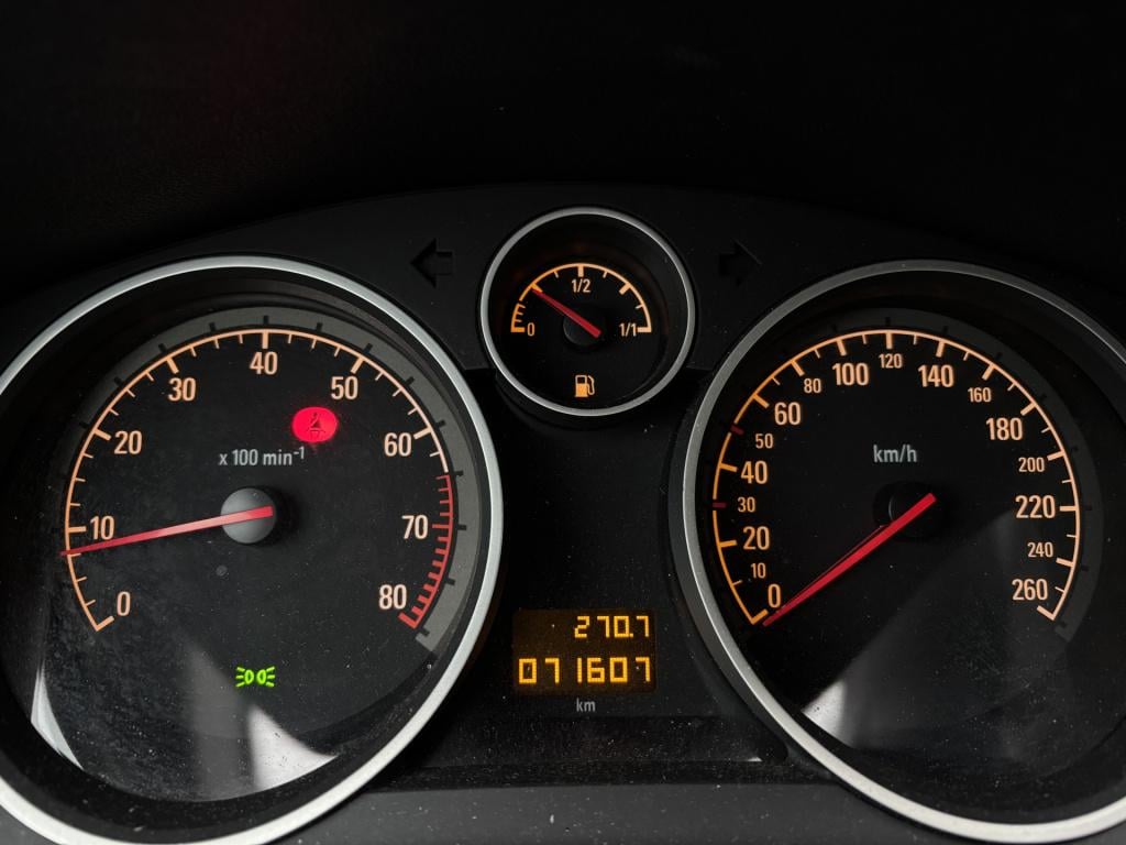 Opel Zafira 1.8 cosmo 7pl