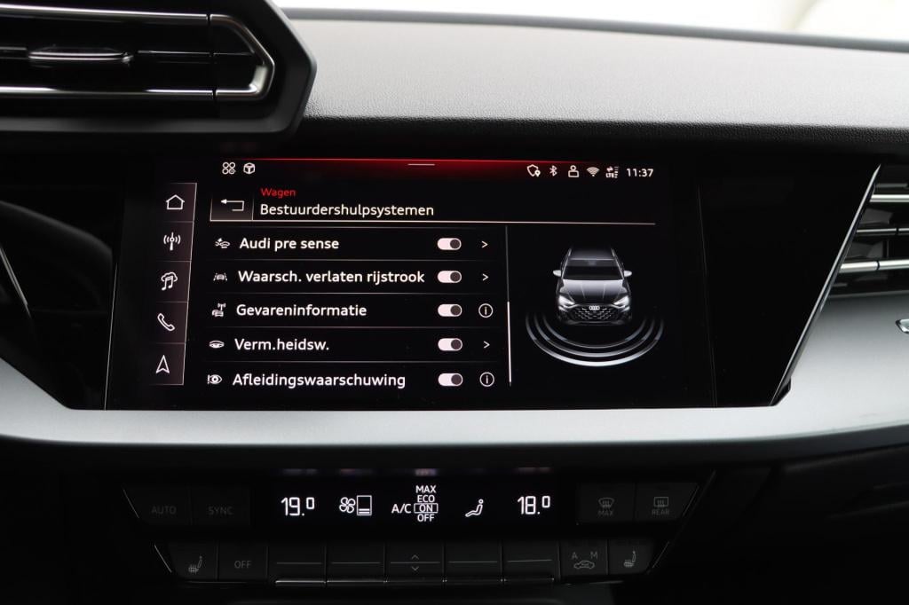 Audi A3 sportback 40 tfsi e s edition 204pk s-tronic