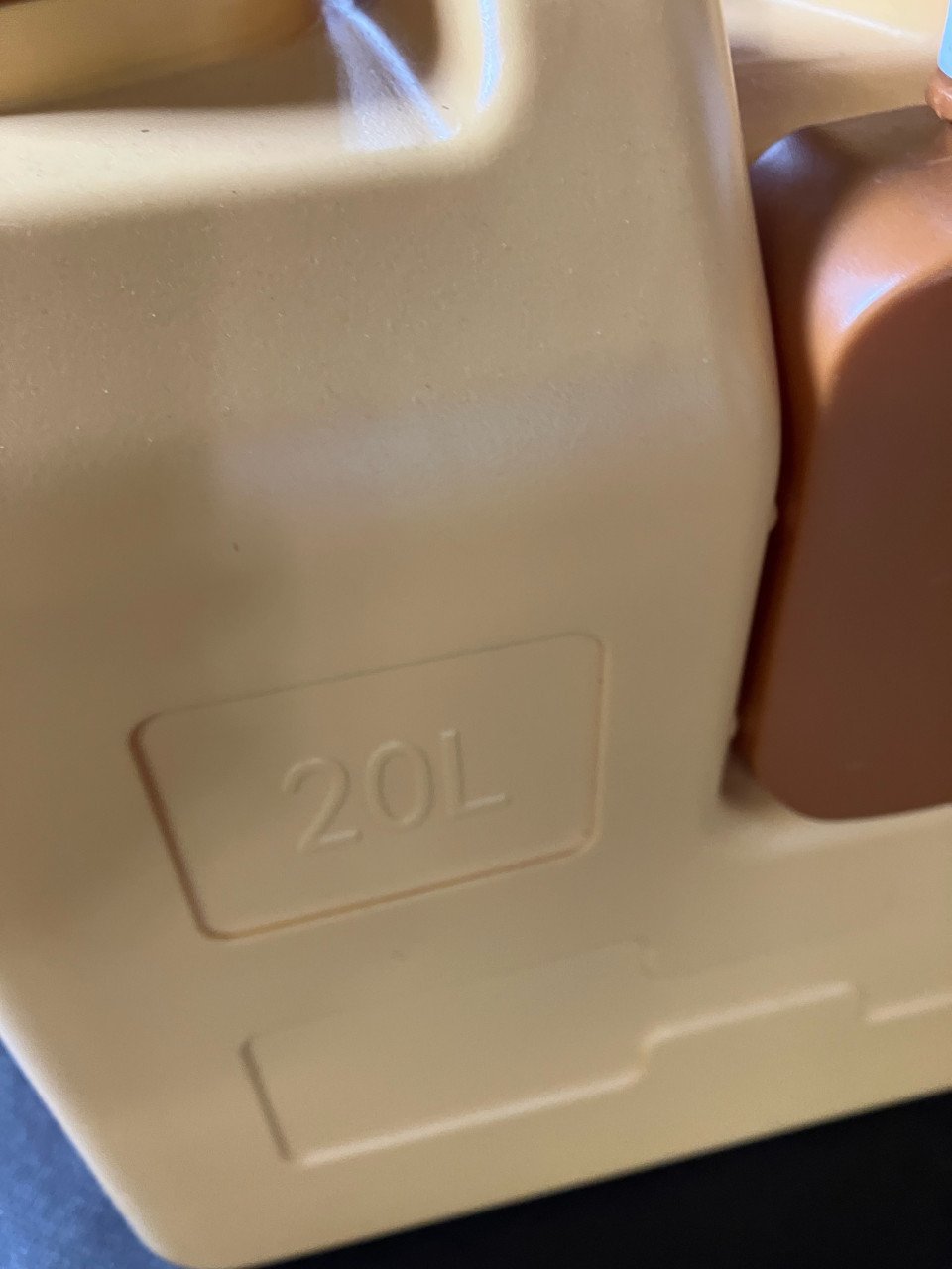 Jerrycan met zeeppompje