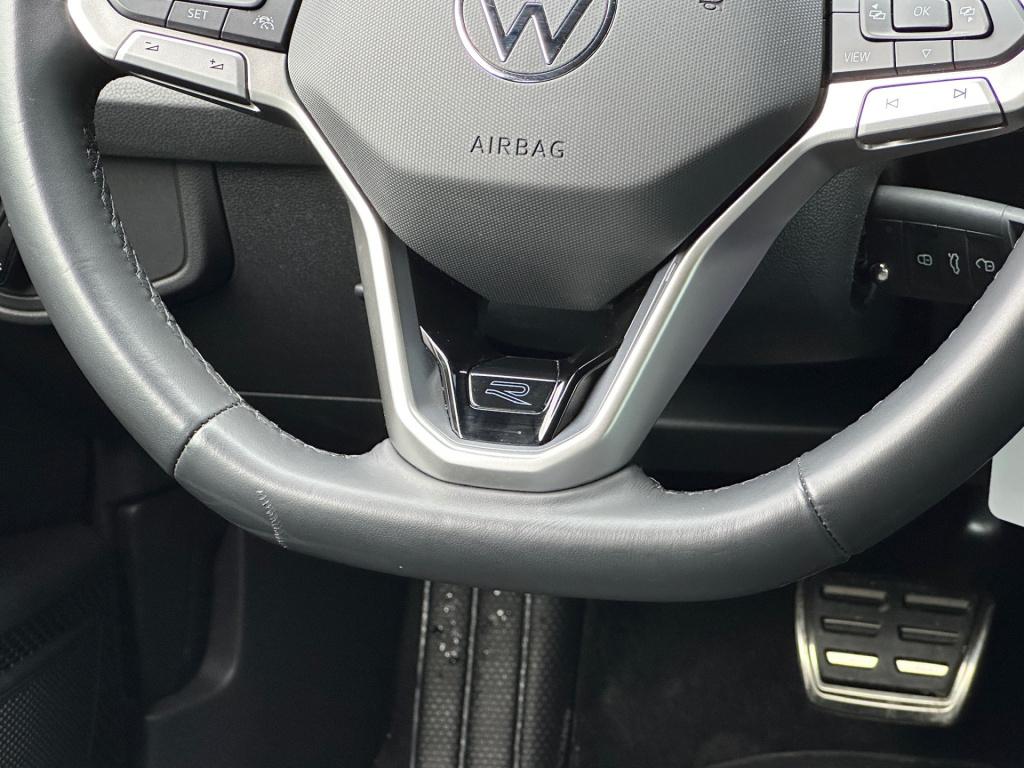 Volkswagen Taigo 1.5 tsi 150pk dsg r-line | trekhaak | iq light | camera | 