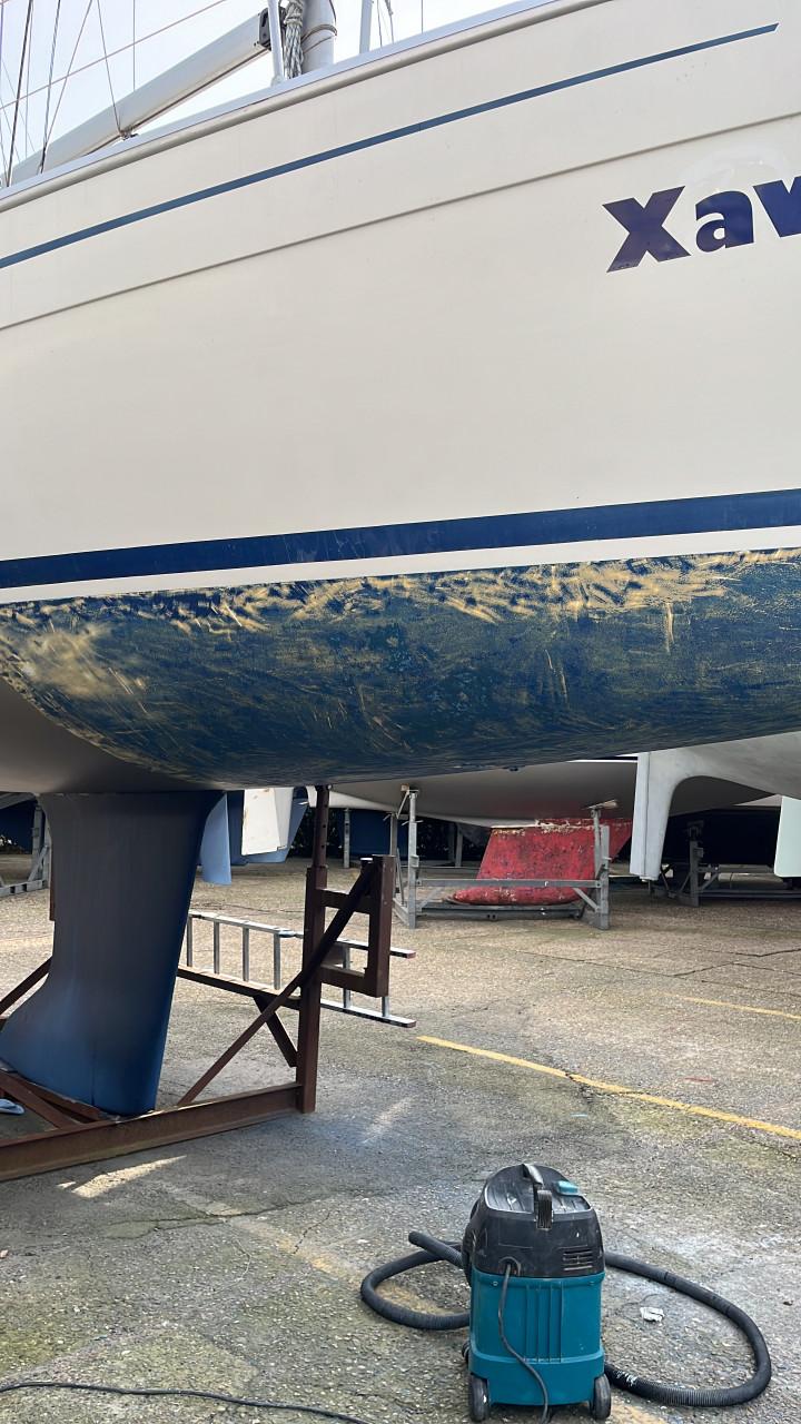 Bootonderhoud Zeeland: Antifouling, Krabben & Schuren op locatie!