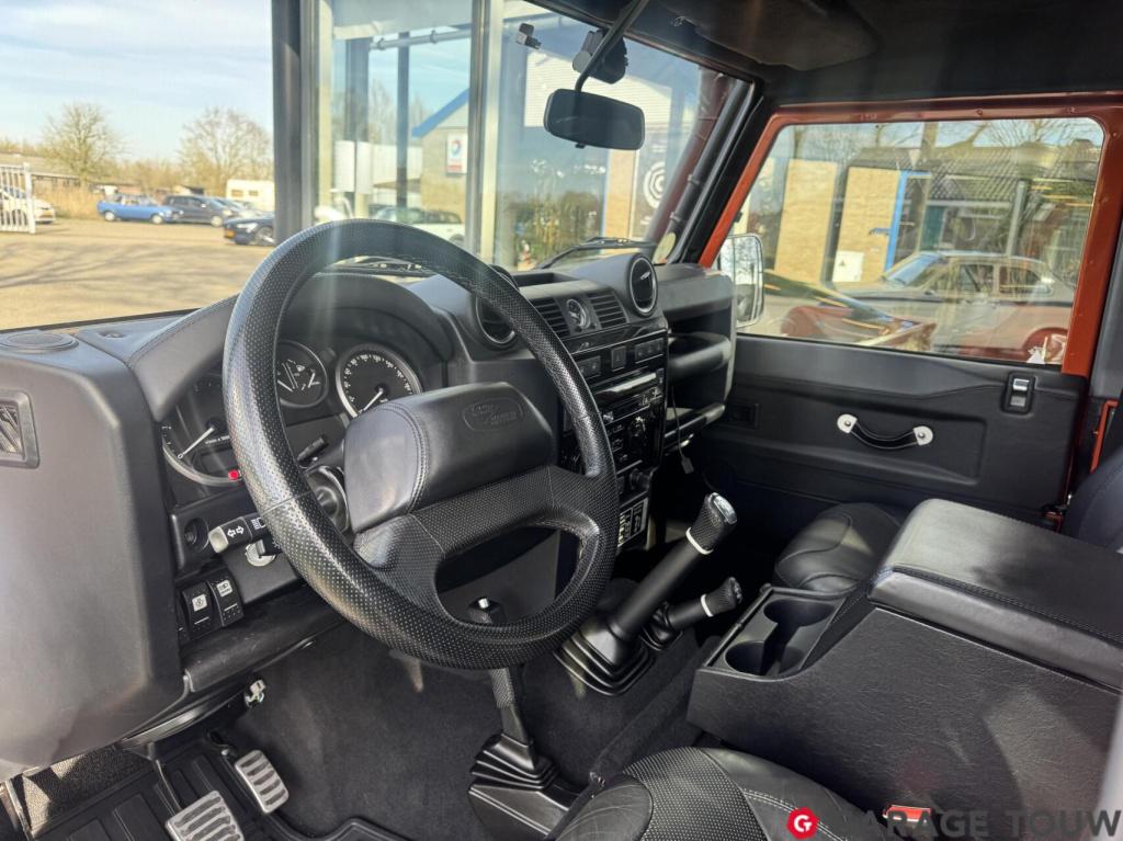 Land Rover Defender 2.2 d sw 90" adventure+ limited edition