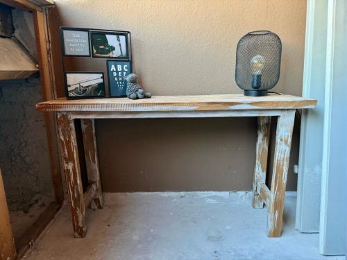 Houten bankje/sidetable