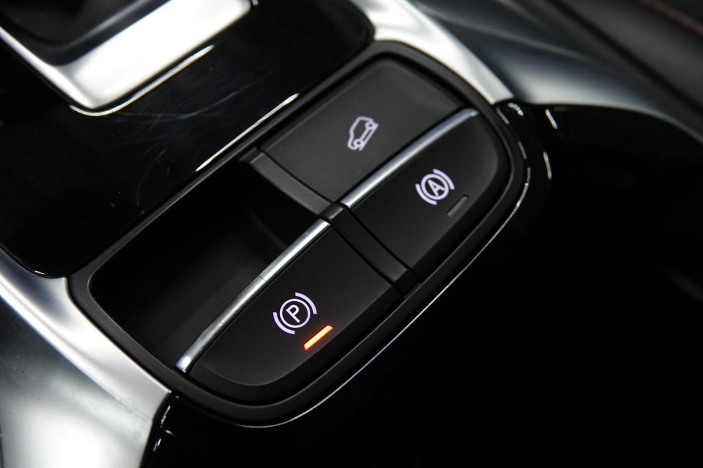 MG Ehs 1.5 tgdi luxury | pano | carplay | acc |