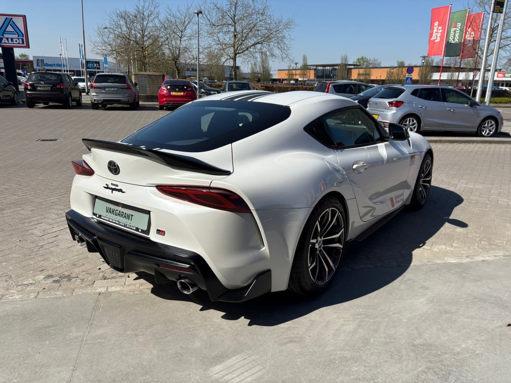 Toyota Supra 2.0 launch premium