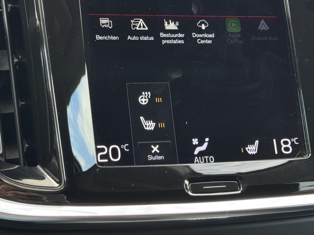 Volvo V60 2.0 b3 momentum advantage 19'' r-design wielen | stuur- + stoelve