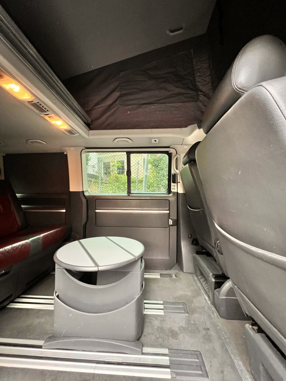 Volkswagen Multivan concert - Automaat- Leer - Kampeerauto