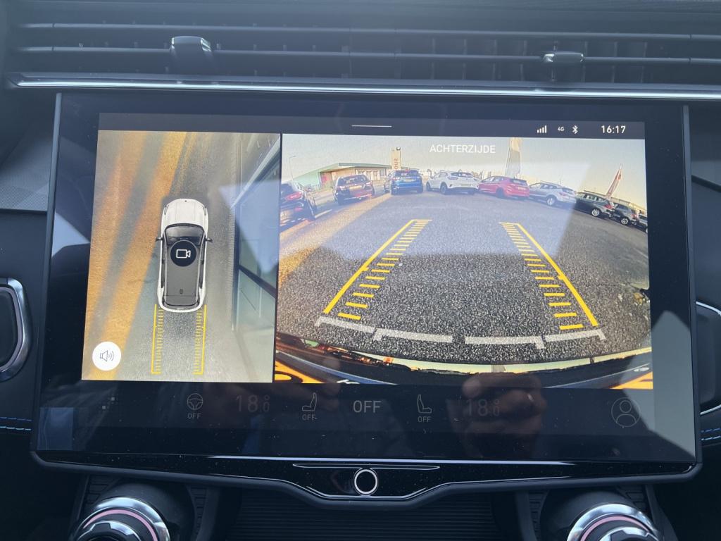 Lynk & Co 01 1.5 261pk phev , black edition ,360gr camera , pano dak , adap