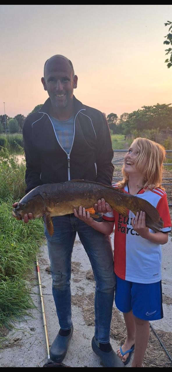 €17,50 voor een jaarvissen met 2 hengels in een zeer mooie Karper gebied.